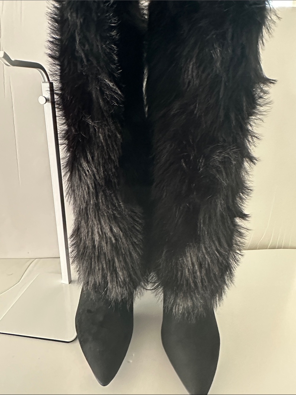 NWT Top Moda Comfort Insoles 4” Stilleto FauxFur/Suede Boots with half Zipper.